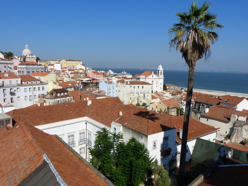 Bairrus Lisbon Apartments - Alfama Luaran gambar