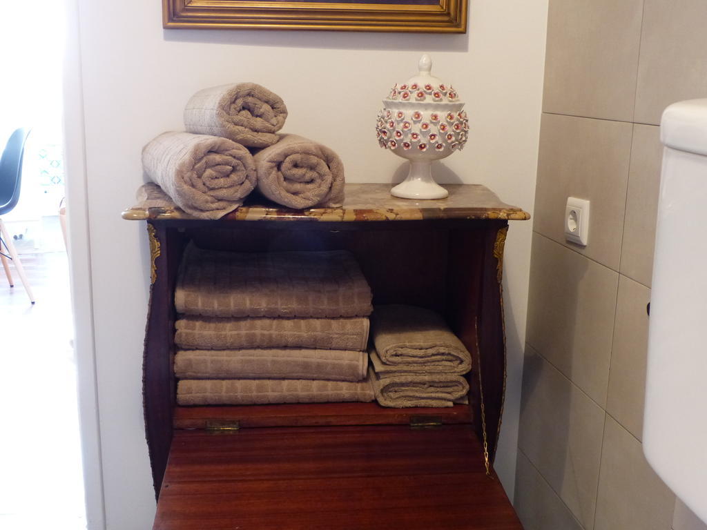 Bairrus Lisbon Apartments - Alfama Luaran gambar